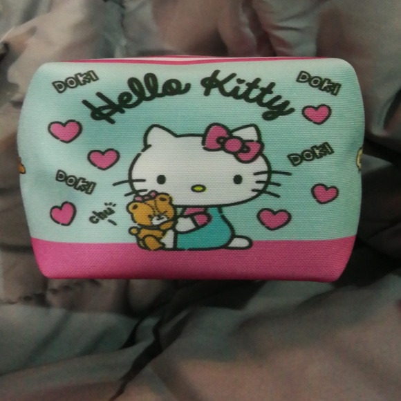 Hello kitty pouch - Picture 2 of 4